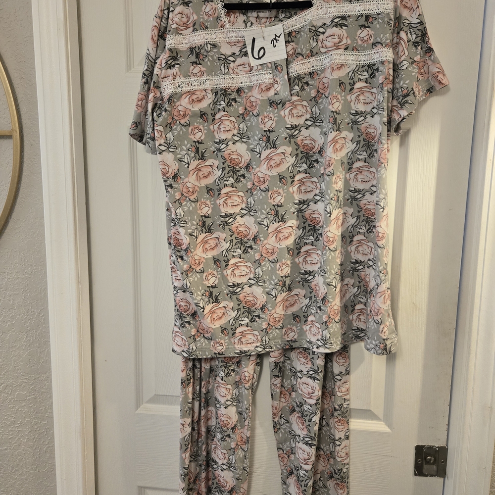 Joan Vass Floral Print Top